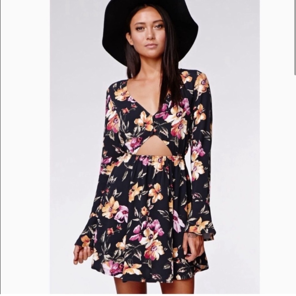 Kendall & Kyle Floral Long Sleeve Cutout Dress